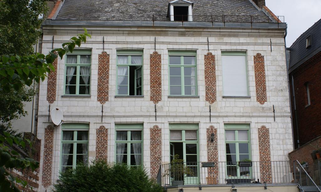 アラス La Cour Des Carmes Bed & Breakfast エクステリア 写真